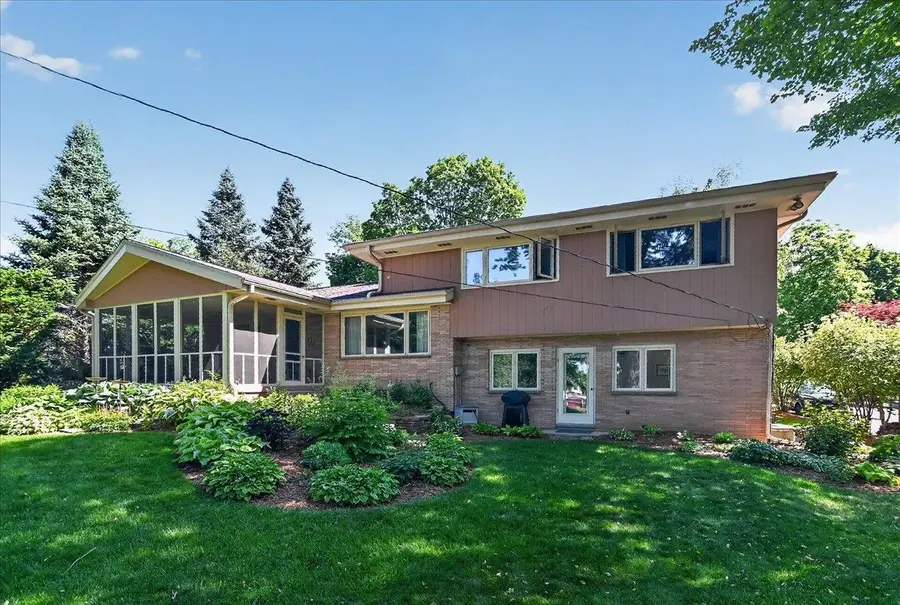 11 Fuller Drive, Madison, WI 53704 - #2