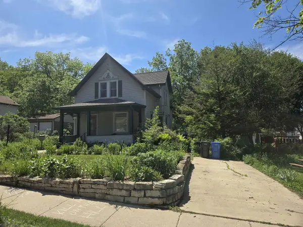 1724 Parmenter Street, Middleton, WI 53562