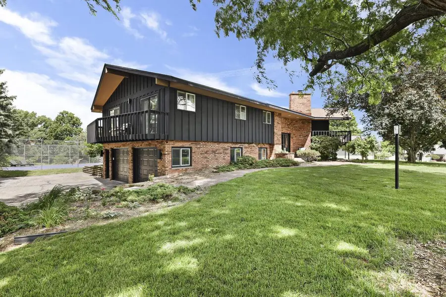 4539 Stonewood Drive, Middleton, WI 53562 - #2