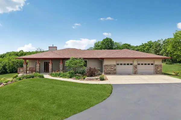 N7977 Dahlk Road, New Glarus, WI 53574