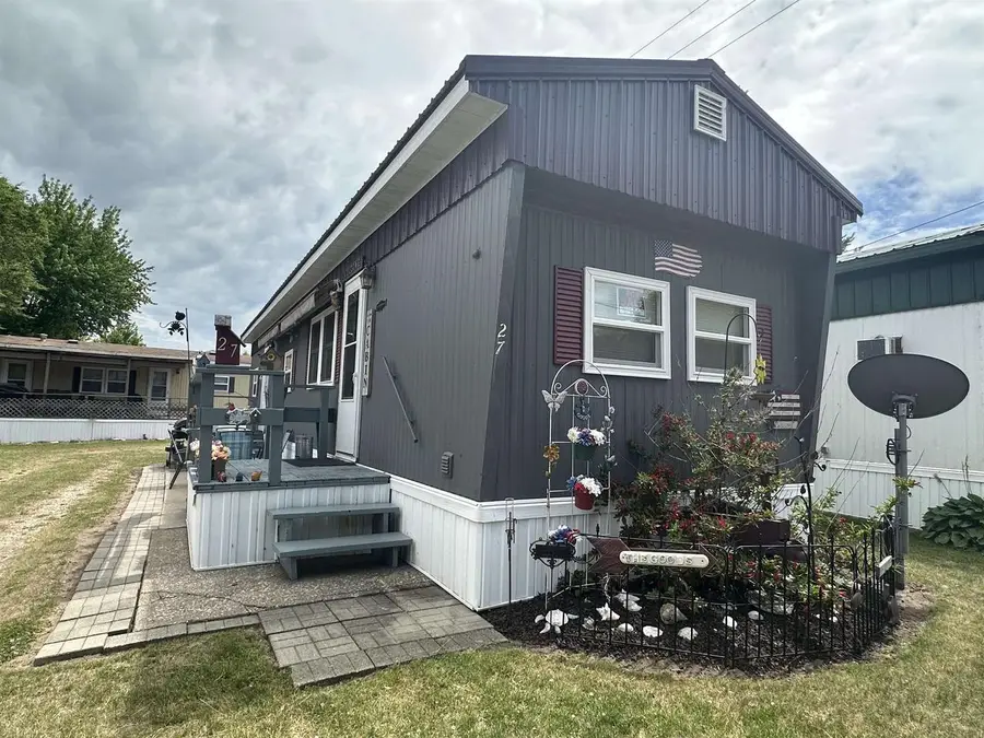555 Ripley Court #27, Harpers Ferry, IA 52146 - #2