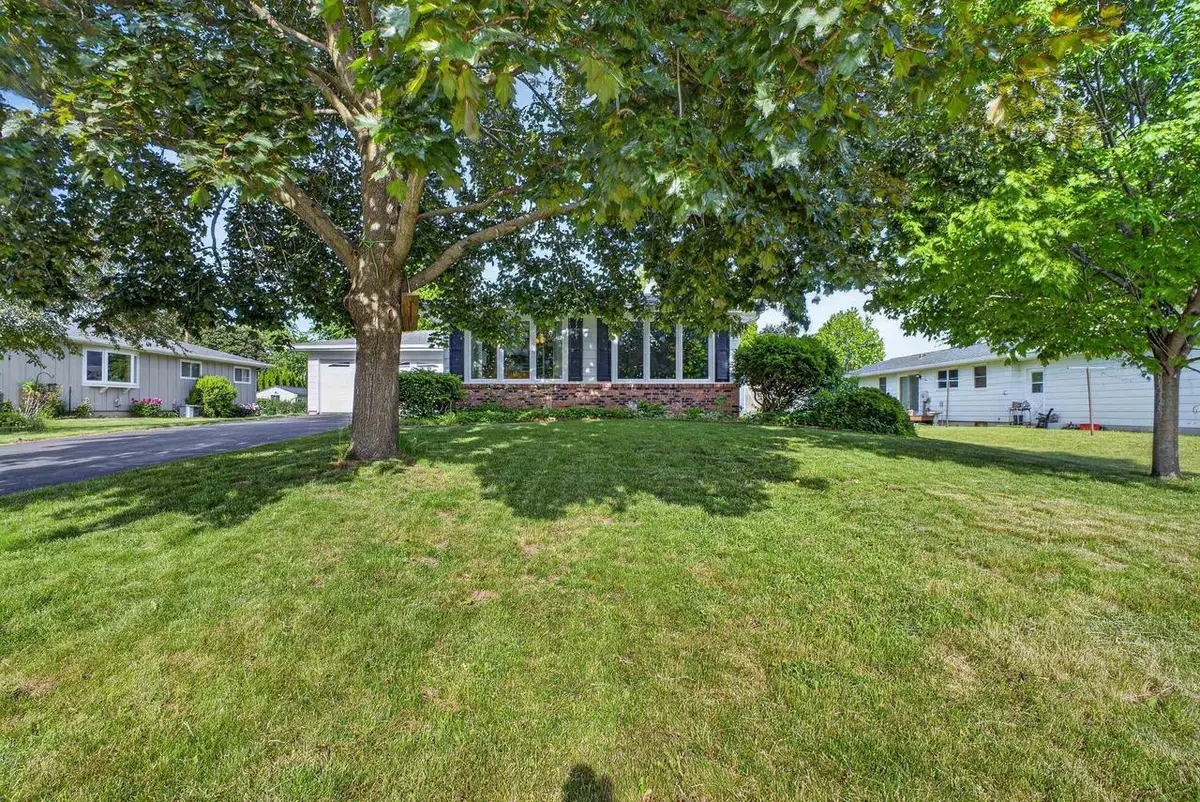 609 Washington Street, Ripon, WI 54971 - #1