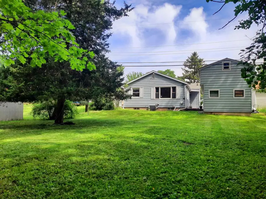 242 Winnebago Avenue, Portage, WI 53901 - #2