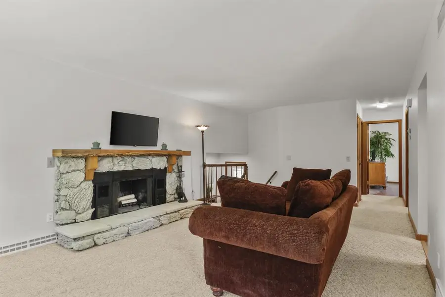 14 Weeping Birch Circle, Madison, WI 53704 - #3