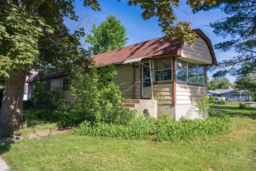 433 West Avenue, Mauston, WI 53948 - #3