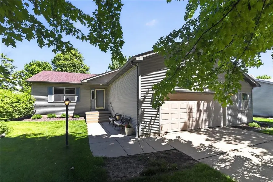 1340 Prairie Rose Drive, Sun Prairie, WI 53590 - #2