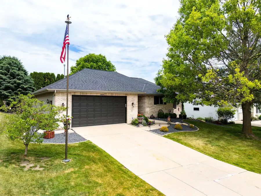 2938 Yale Drive, Janesville, WI 53548 - #2