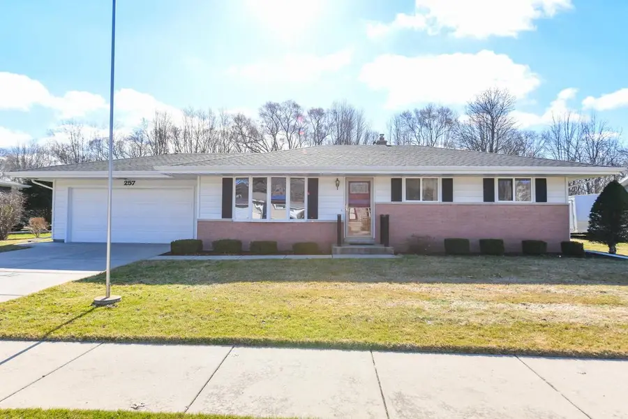 257 Mohawk Road, Janesville, WI 53545 - #2