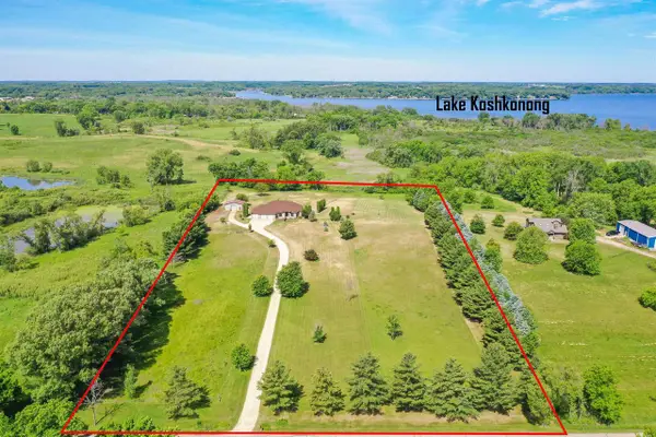11129 N Charley Bluff Road, Milton, WI 53563