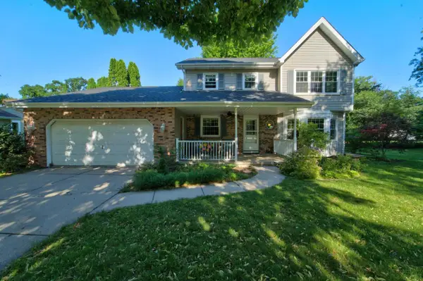 8 Darien Circle, Madison, WI 53717