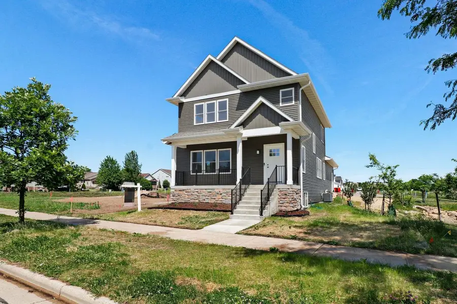 2810 Big Bluestem Parkway, Fitchburg, WI 53711 - #2