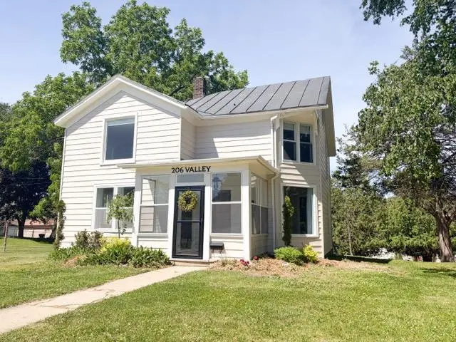 206 Valley Street, Horicon, WI 53032 - #1