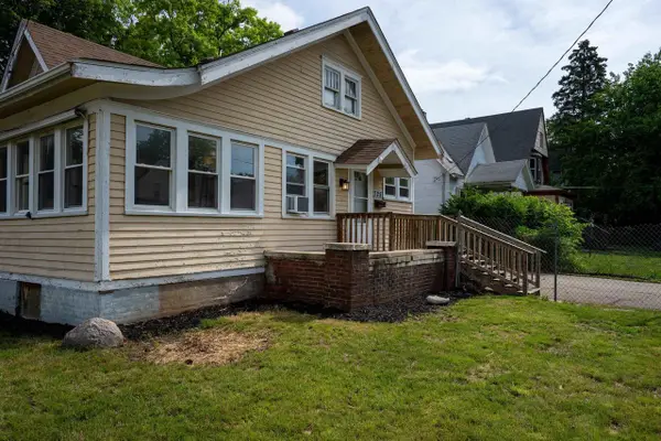 725 St Lawrence Avenue, Beloit, WI 53511