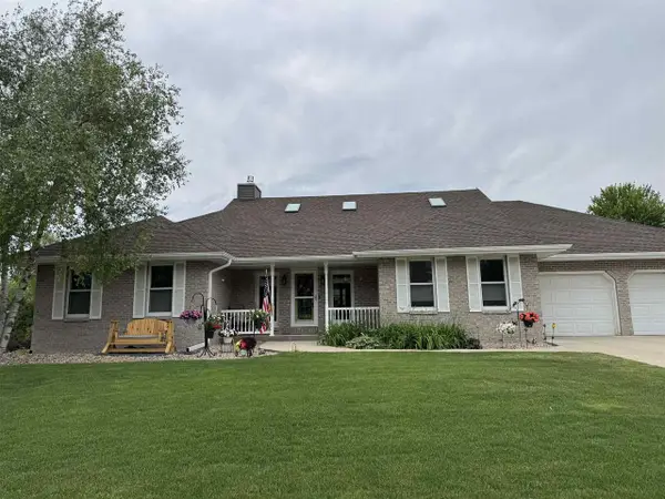 847 Cambridge Drive, Janesville, WI 53548