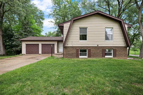 3906 Rolling Hill Drive, Middleton, WI 53562