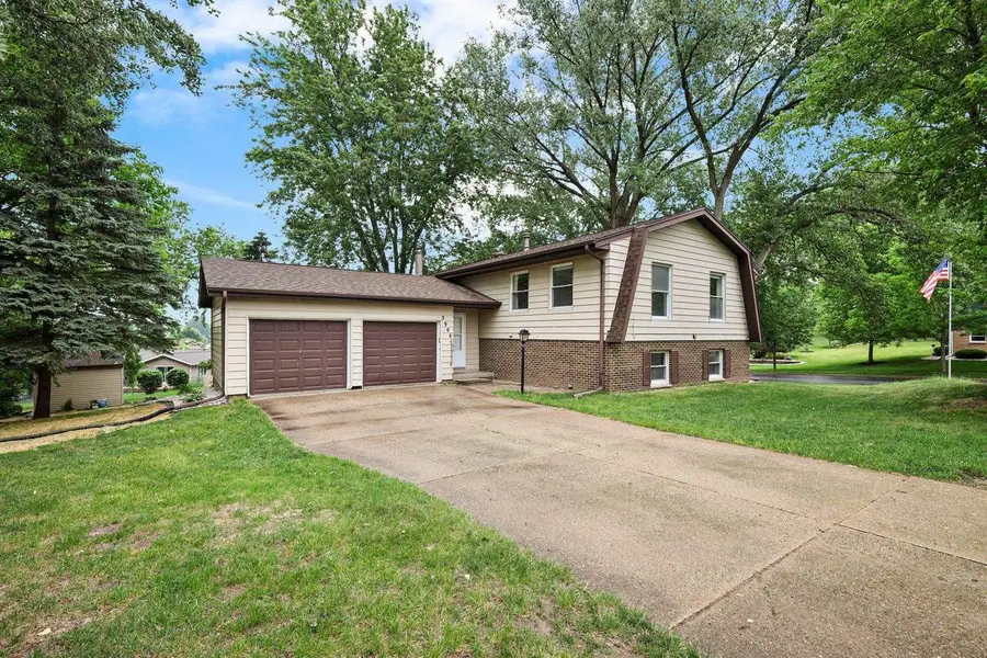 3906 Rolling Hill Drive, Middleton, WI 53562 - #3