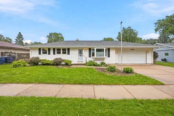1520 N Pontiac Drive, Janesville, WI 53545