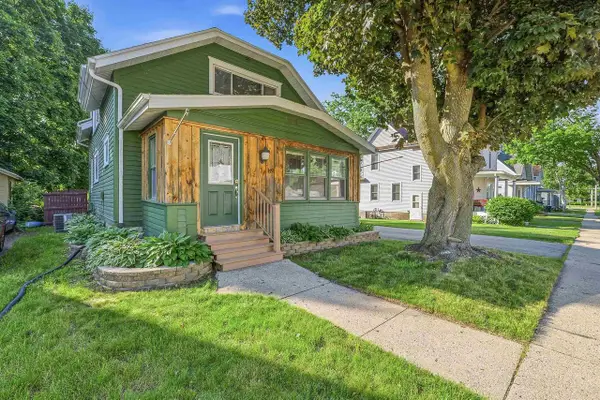 213 Roller Avenue, Beaver Dam, WI 53916