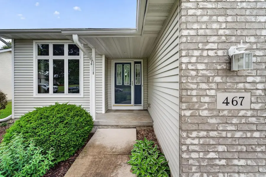 467 Sherbrooke Drive, Sun Prairie, WI 53590 - #2