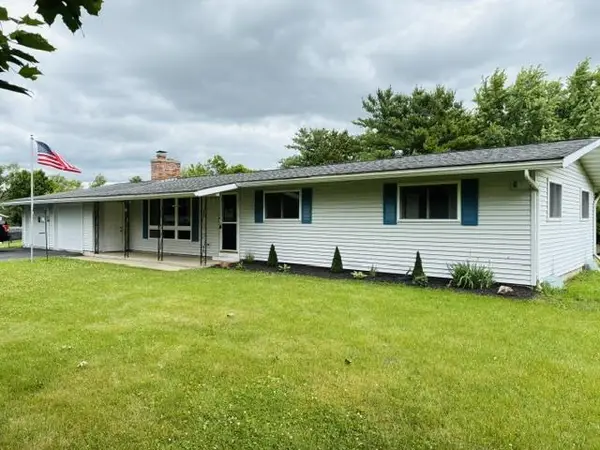 N6304 Hillcrest Road, Pardeeville, WI 53954