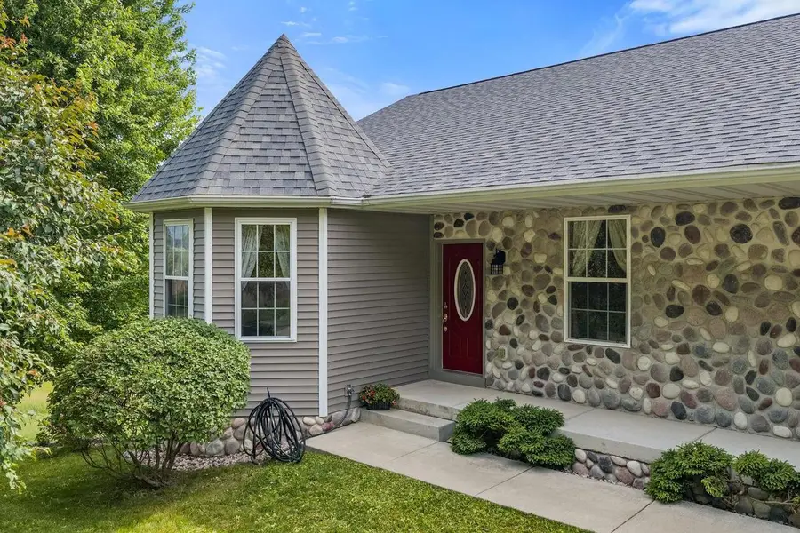 W10180 Tesser Trail, Portage, WI 53901 - #2
