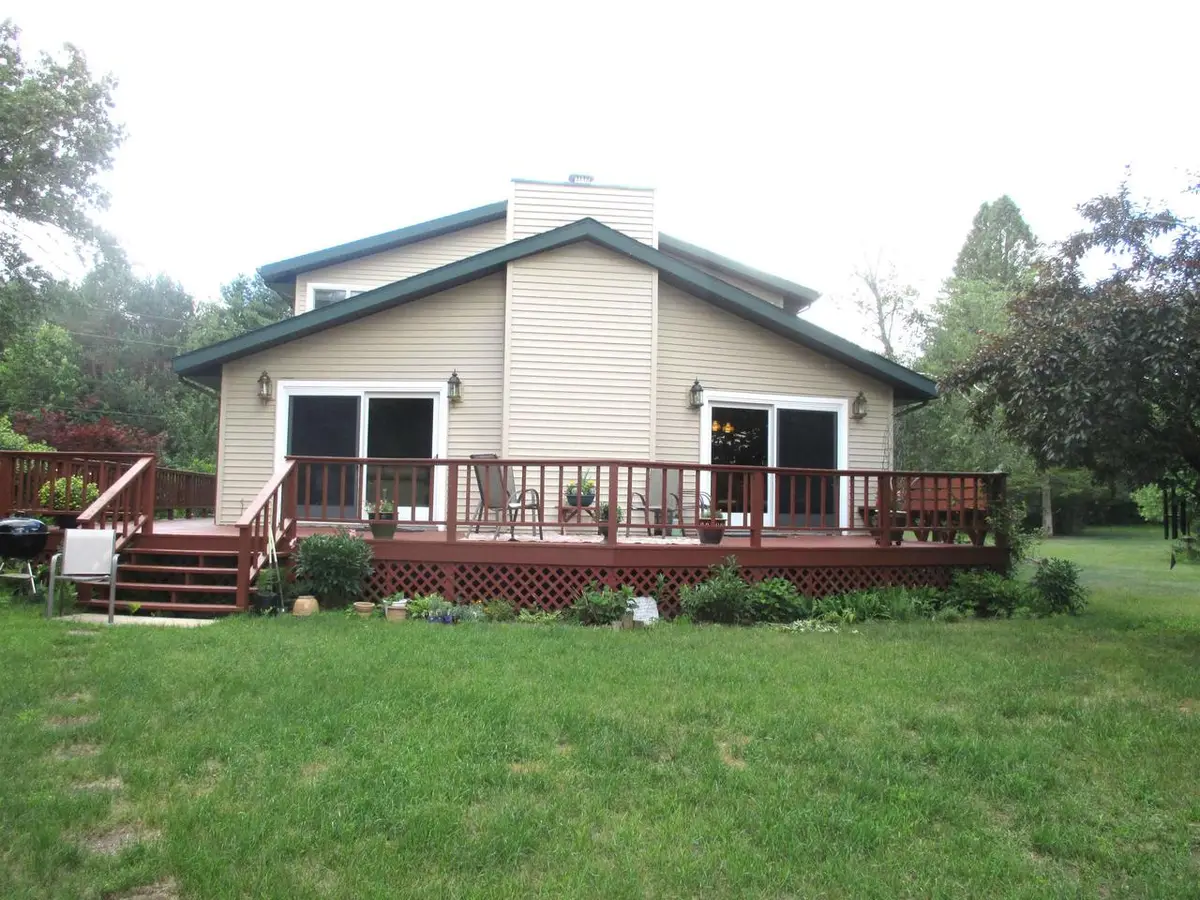 272 Carriage Road, Montello, WI 53949 - #1
