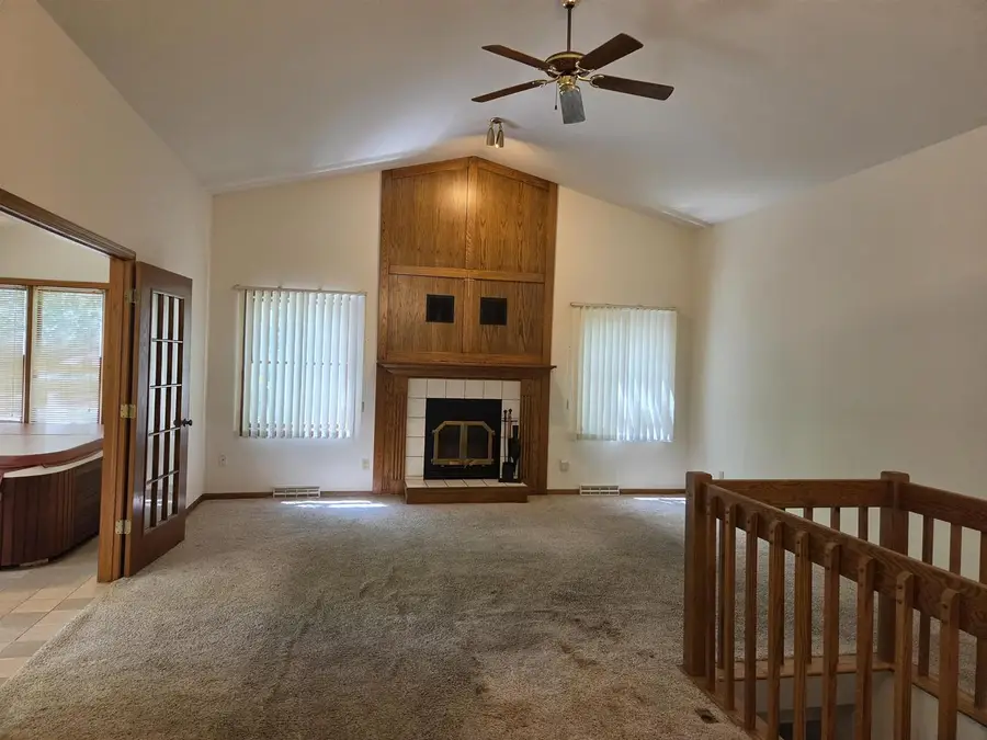 5000 Felland Road, Madison, WI 53718 - #3