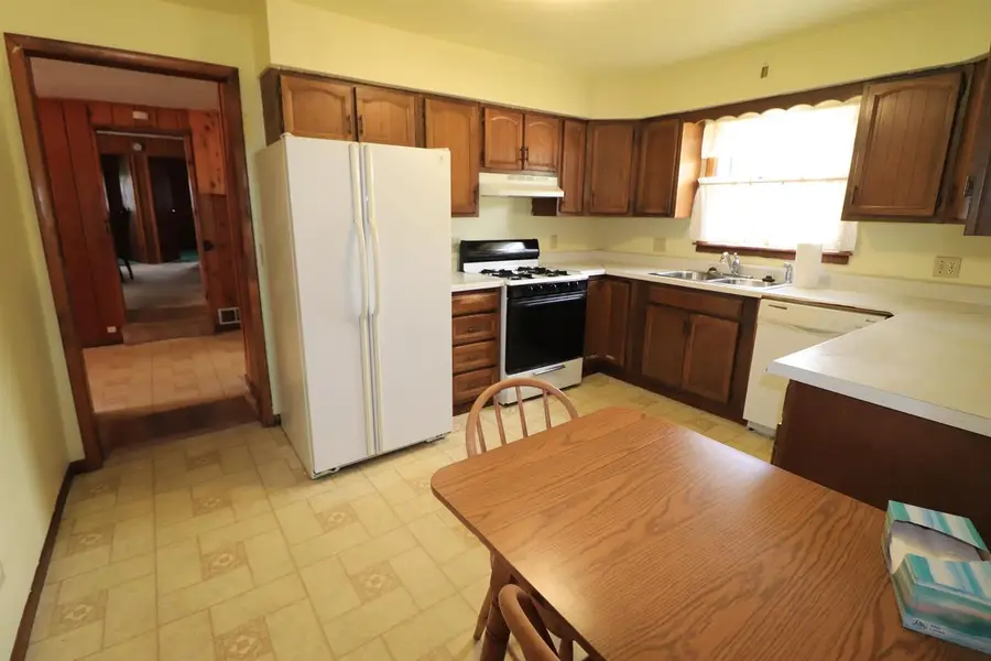 1604 S Osborne Avenue, Janesville, WI 53546 - #2