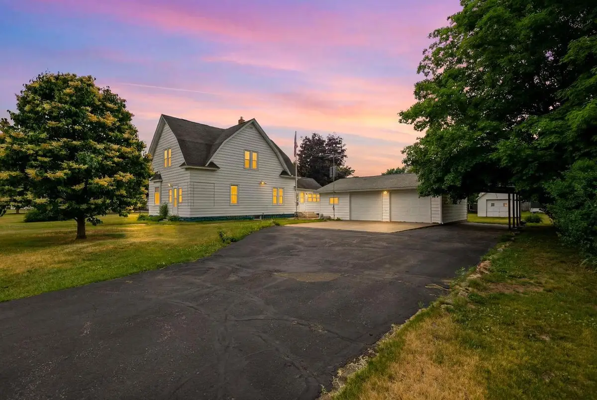 106 S 7th Street, Avoca, WI 53506 - #1