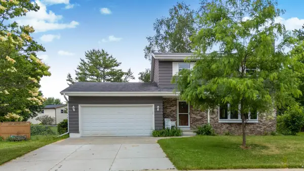 1289 Crossing Ridge Trail, Sun Prairie, WI 53590