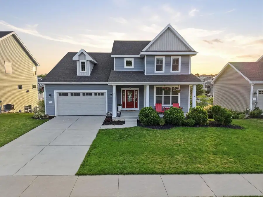 5326 N Peninsula Way, McFarland, WI 53558 - #2