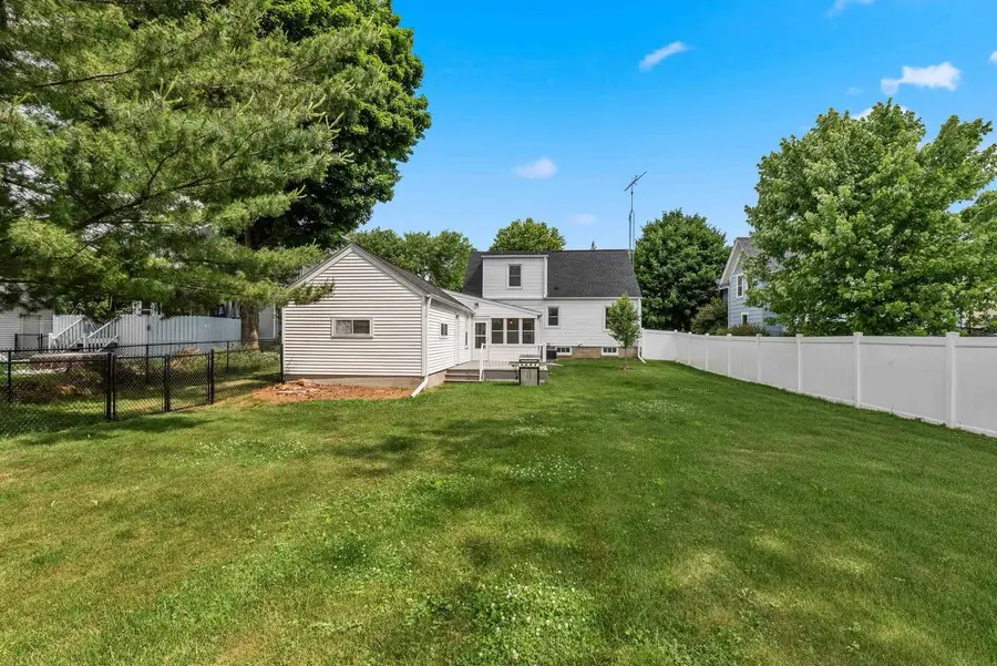 262 W North Street, Juneau, WI 53039 - #3