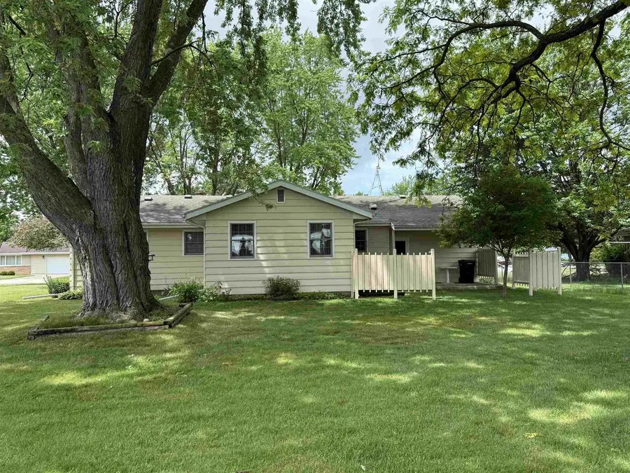 1040 N Sumac Drive, Janesville, WI 53545 - #2