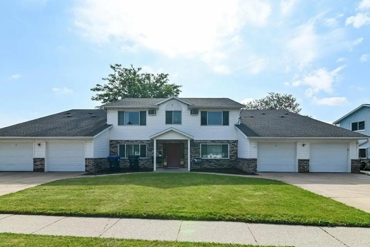 604 School Street, Marshall, WI 53559 - #1