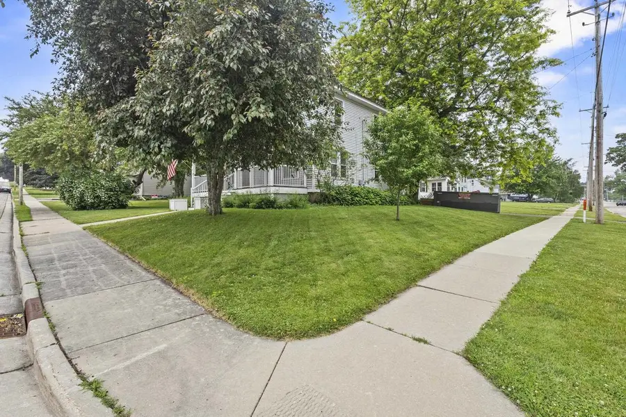 325 S Bridge Street, Markesan, WI 53946 - #3
