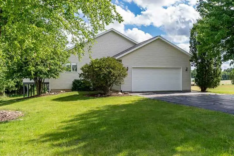 186 LAKE SUMMERSET Road, Davis, IL 61019 - #1