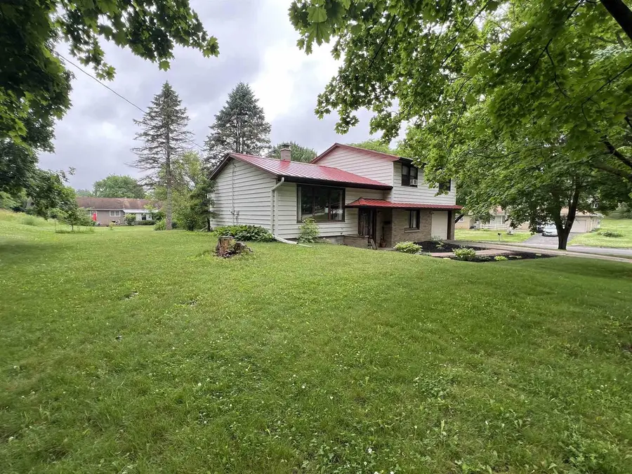 323 Pine Street, Viroqua, WI 54665 - #3