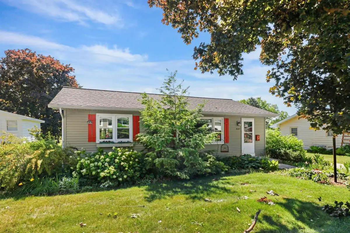 407 S 4th Street, Mount Horeb, WI 53572 - #1
