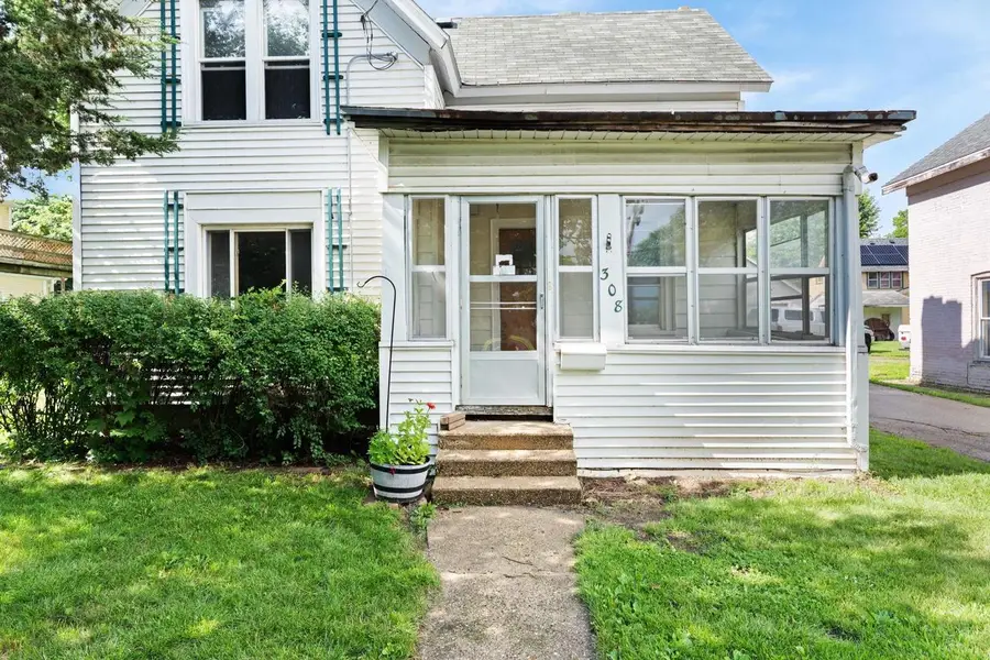 308 W Sherman Avenue, Fort Atkinson, WI 53538 - #2