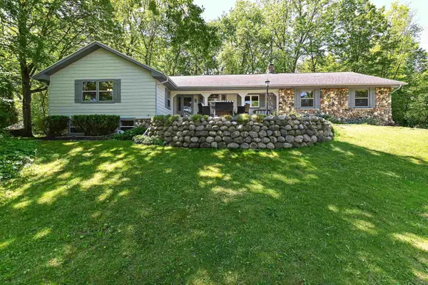 15305 Santa Maria Court, Brookfield, WI 53005