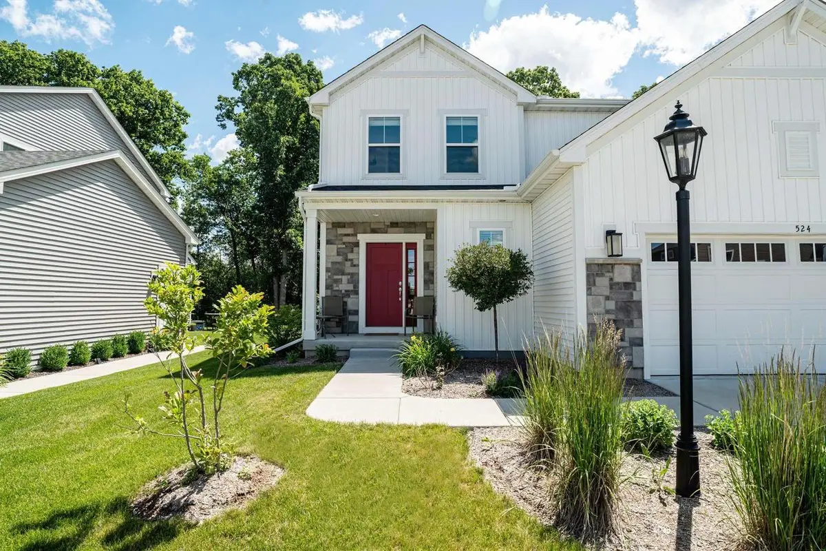 524 Wild Oak Road, Hartland, WI 53029 - #1
