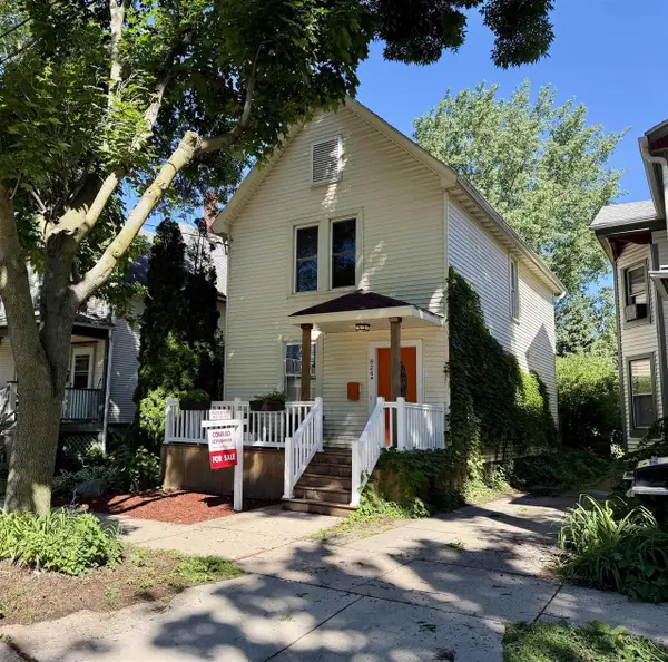 824 E Dayton Street, Madison, WI 53703