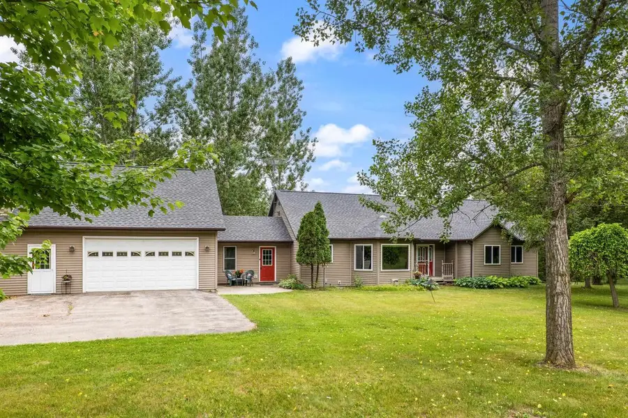 3075 W Grouse Road, Pardeeville, WI 53954 - #2