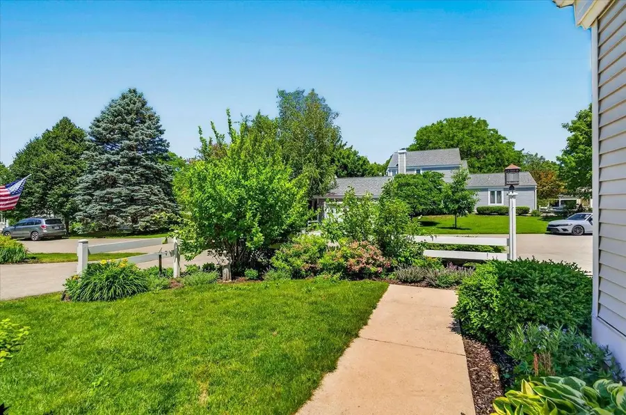 15 Oak Creek Trail, Madison, WI 53717 - #3