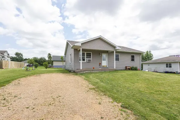 614 S Lincoln Street, Cuba City, WI 53807