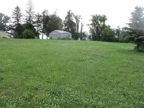 S7204 Sandusky Road, Hillpoint, WI 53937