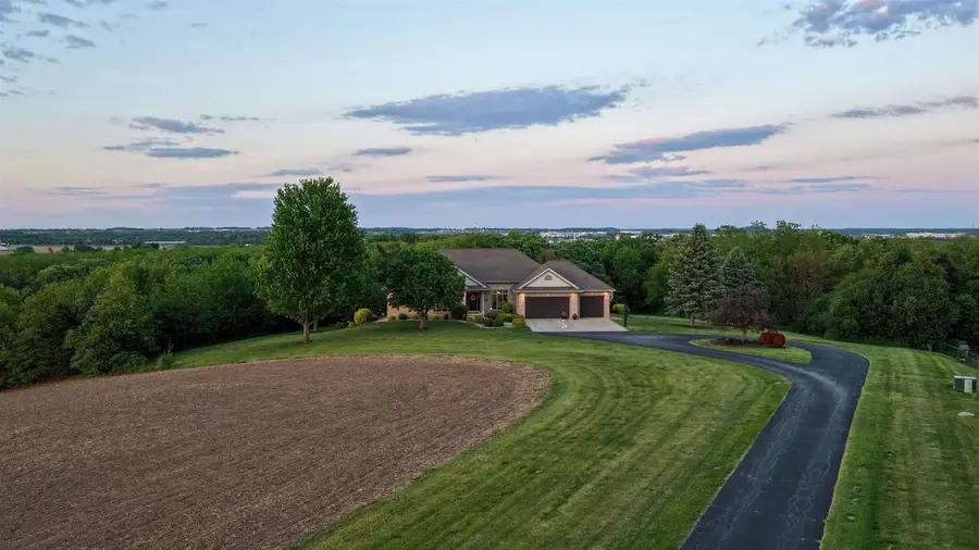 6128 Imperial Drive, Waunakee, WI 53597 - #2