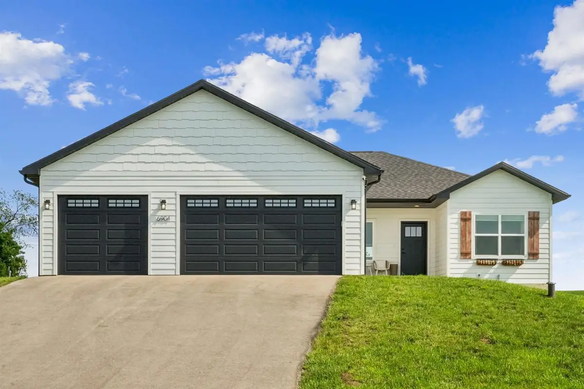 6904 Dreamer Court, Platteville, WI 53818 - #1