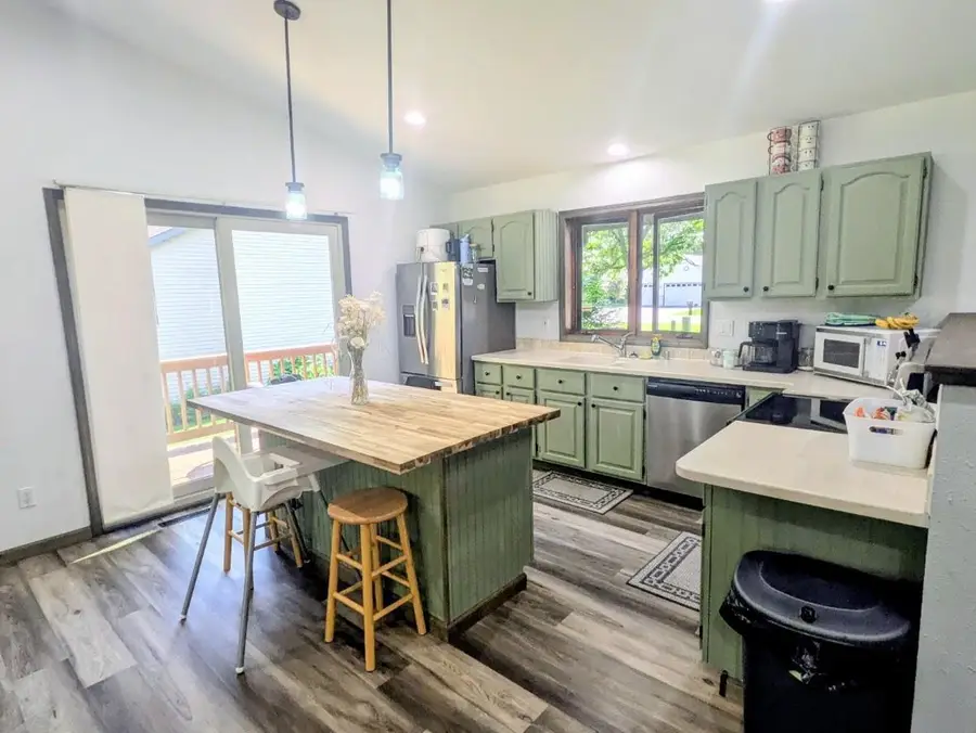 N7590 Island Drive, Pardeeville, WI 53954 - #2