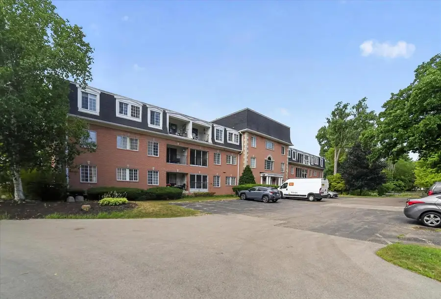 12980 W Bluemound Road #105, Elm Grove, WI 53122 - #2
